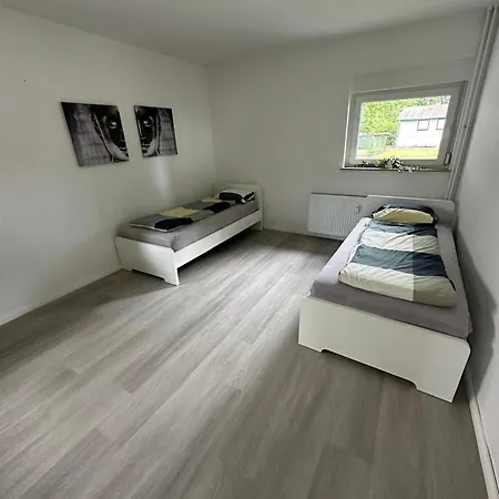E04 Schoene Am Rot-weiss Stadion Apartment *